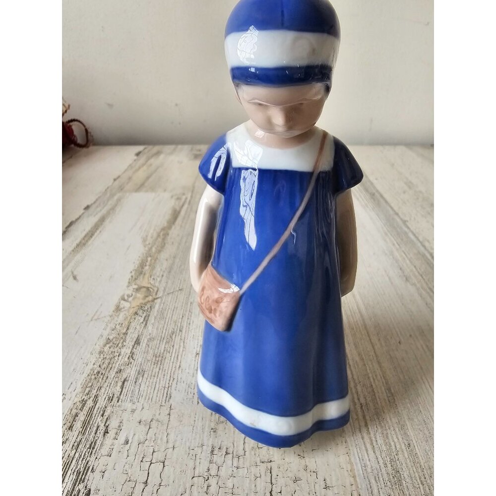 B&G 1574‎ girl purse blue statue figurine Denmark vintage statue